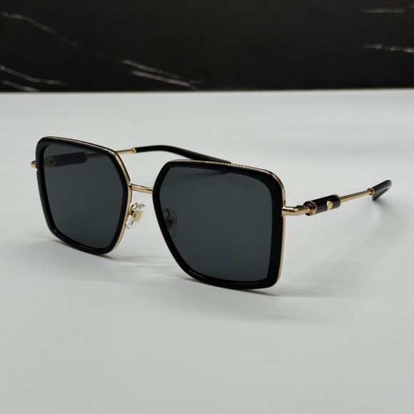 NEW MOD 2261 1002/87 VERSACE BLACK OVERSIZED VE2261 100287 WOMEN SUNGLASSES - Picture 3 of 10